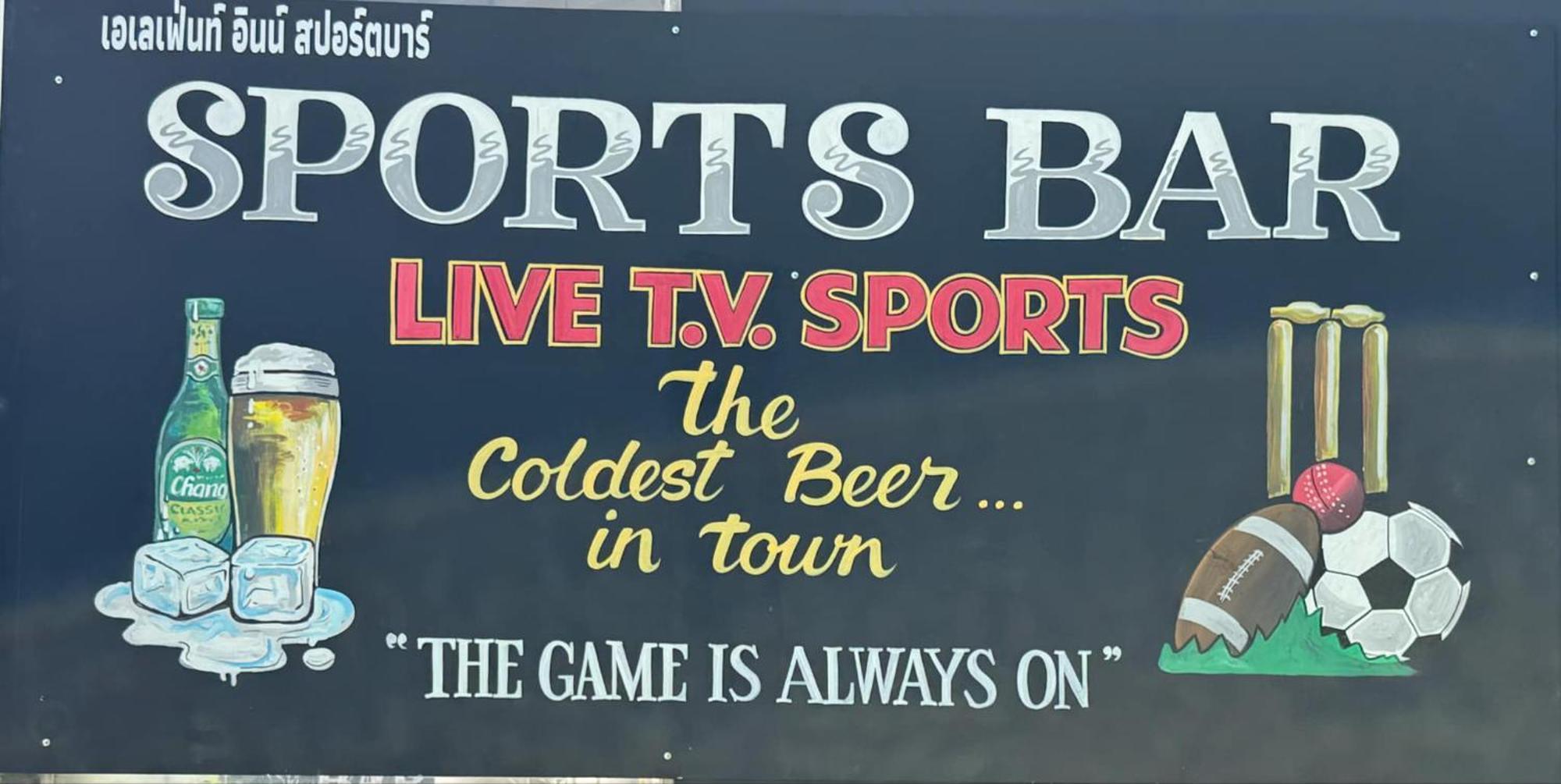 Elephant Sports Bar And Accommodation Phuket Bagian luar foto